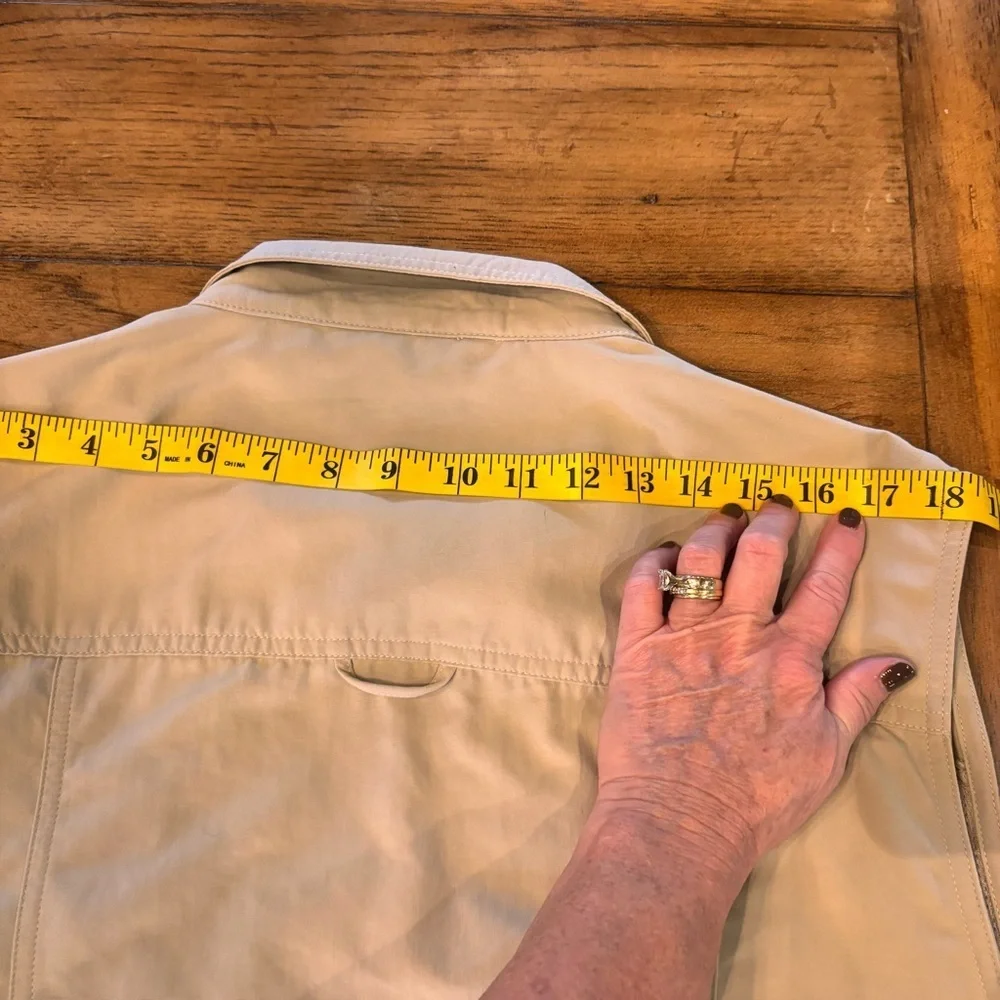 TravelSmith Men's RFID Traveler's Vest in Stone, Large, Hiking Fishing Hunting